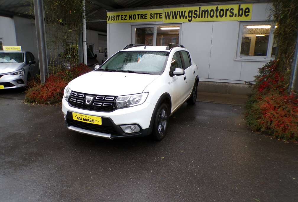 Dacia 0.9TCe 90 blanc 11/17 75024km Airco GPS Caméra