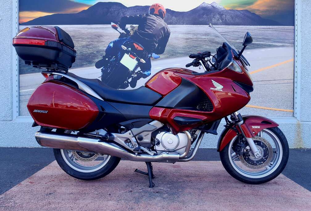 Honda NT700V ABS