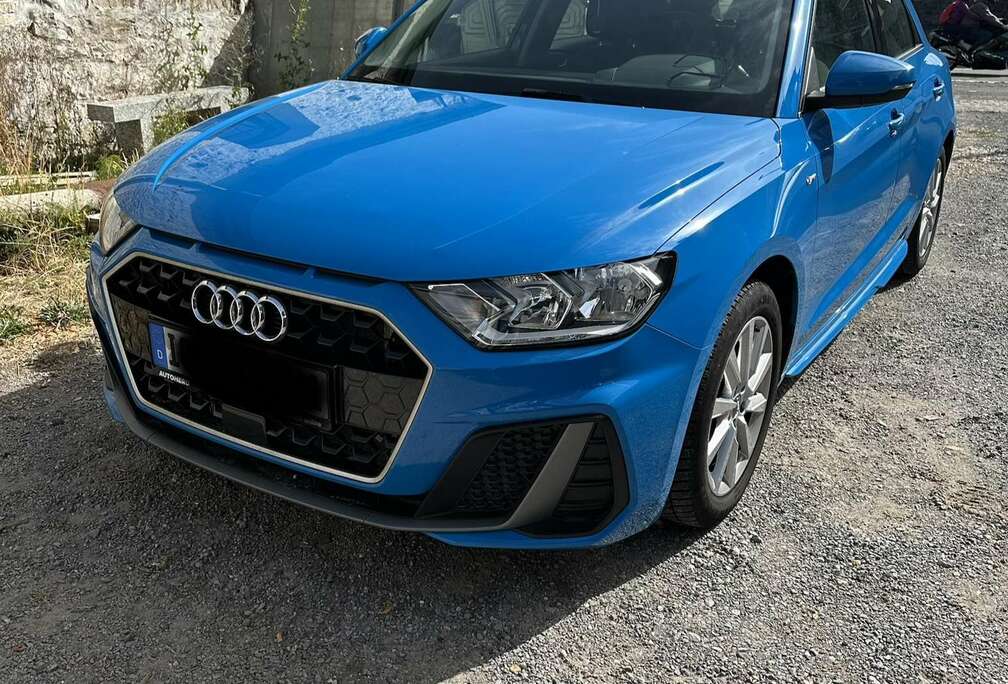 Audi 30 TFSI S line