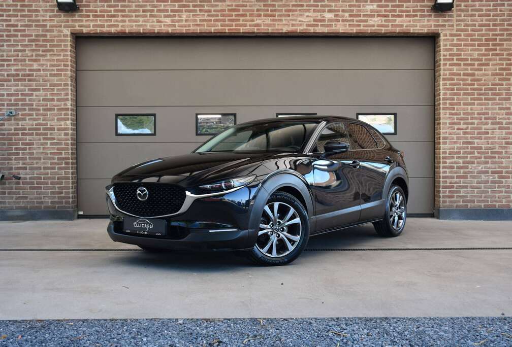 Mazda 2.0 SKYACTIV-X AUTOMAAT / SCHUIFDAK / CARPLAY / HUD / BOSE / 360° CAMERA / LEDER / GPS / LED / DAB / ACC