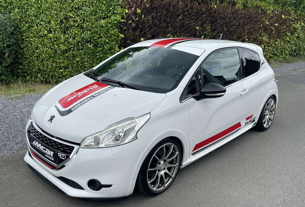 Peugeot 208 1.6i GTi , 115.000km , navigation