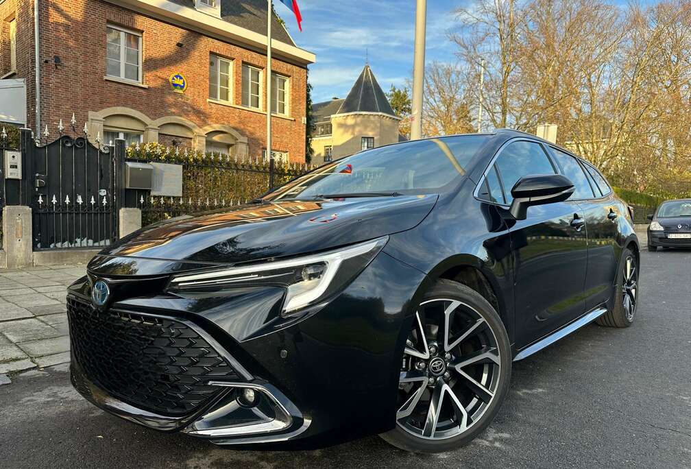 Toyota Hybrid TS 1.8  PREMIUM *FULL...