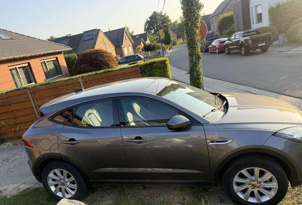 Jaguar 2.0 D AWD HSE (EU6.2)