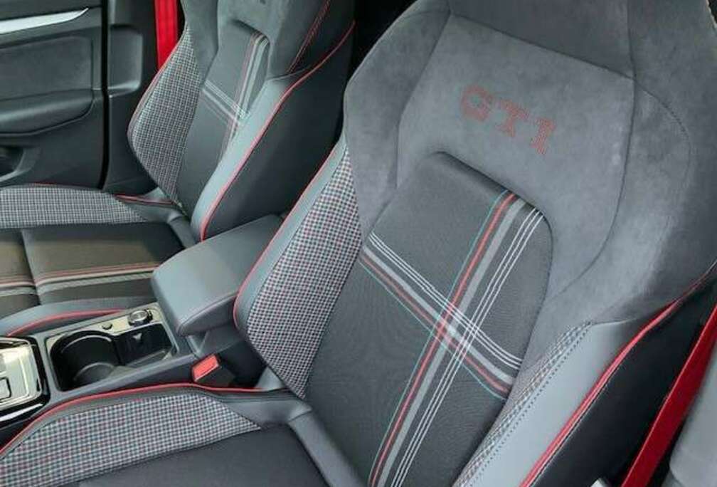 Volkswagen EDITION 50 DSG7 325CV