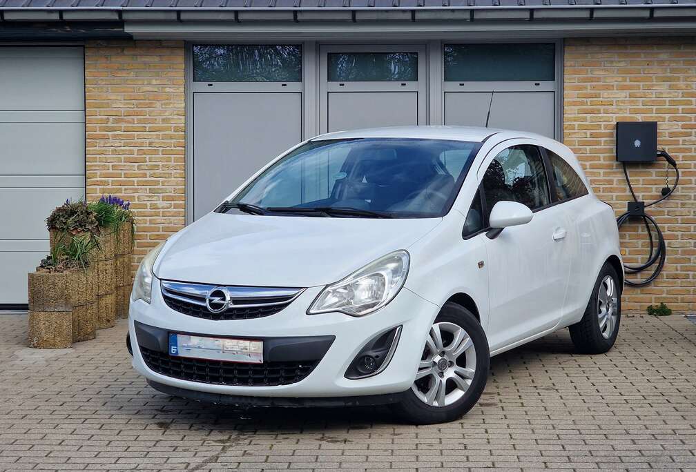 Opel Corsa 1.2i Enjoy