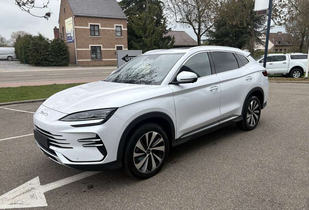 BYD PLUG IN HYBRIDE 18.3 KW FULL OPTION