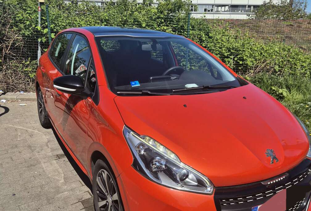 Peugeot 208 1.2i PureTech Allure