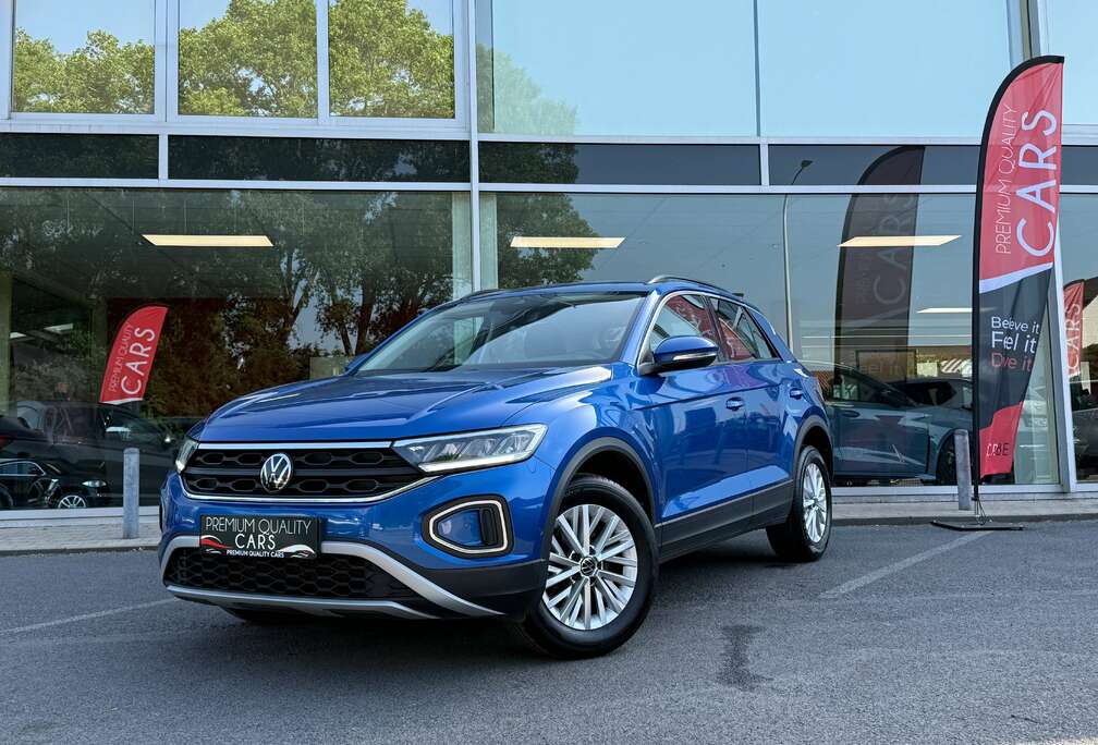 Volkswagen 1.5 TSI / SENSOREN / CARPLAY / ADAPTIVE CRUISE / ZETEL&STUURVERWARMING /