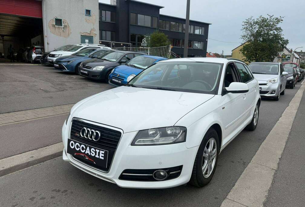 Audi A3 Sportback 1.6 TDi Ambition S line Start/Stop DPF