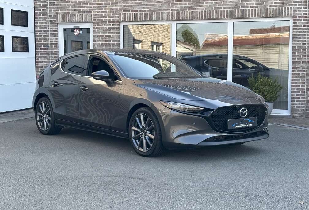Mazda 3 2.0 M-HYBRID / 150pk / Trekhaak / 96000km
