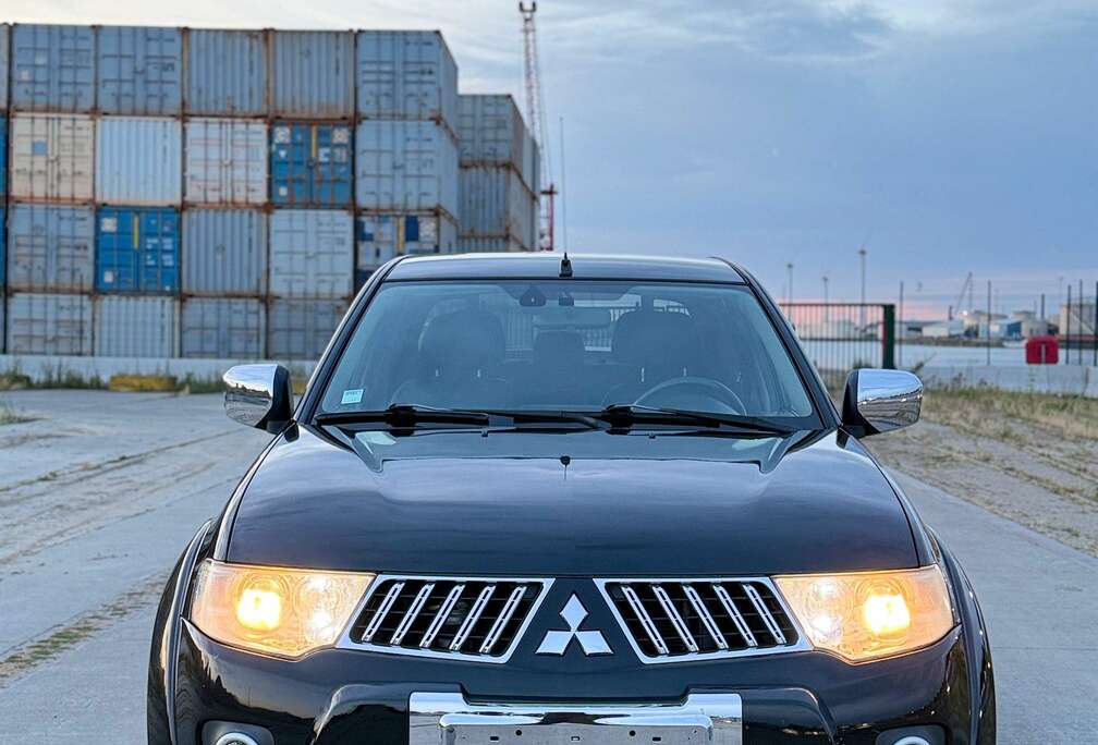 Mitsubishi Mitsubishi L200 4x4 automatic 127.000km