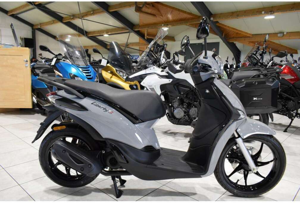 Piaggio 4T  SPORT