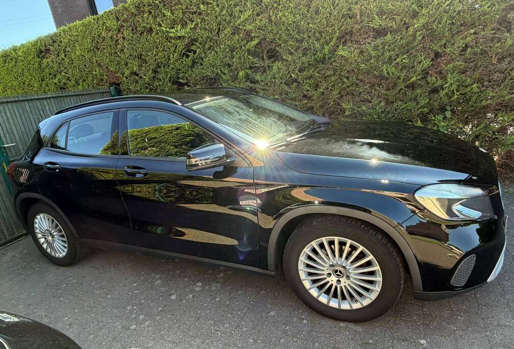 Mercedes-Benz GLA 180 (EU6.2)