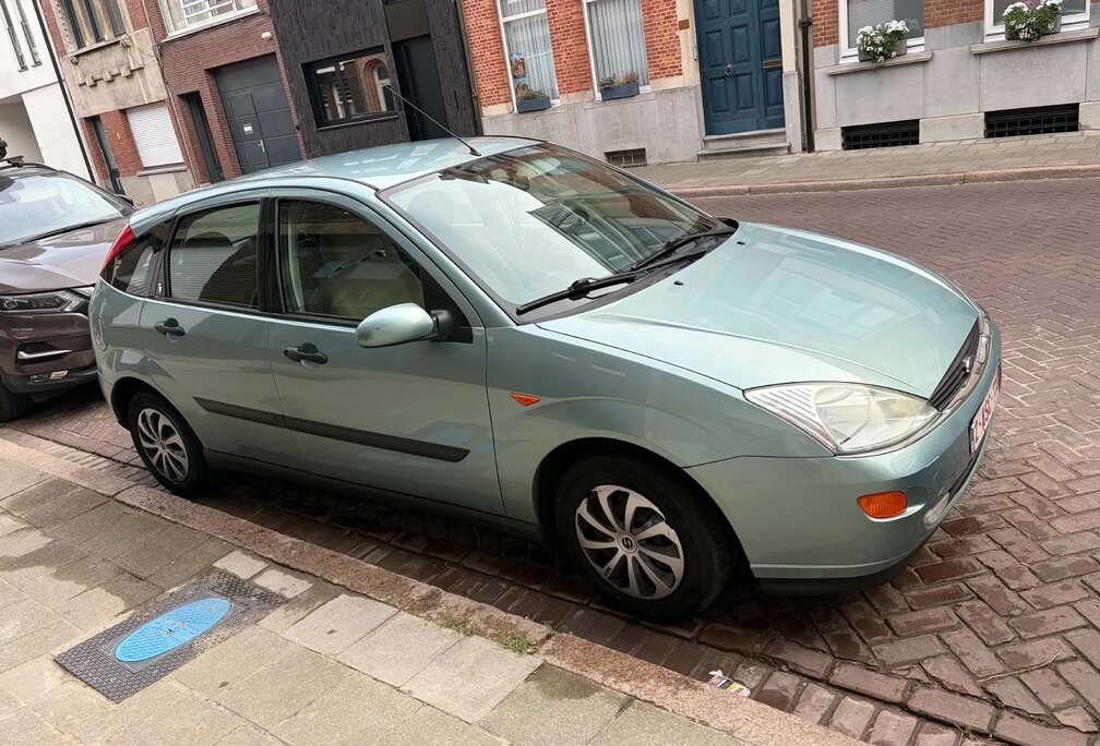Ford 1.6i SE 16v Ghia