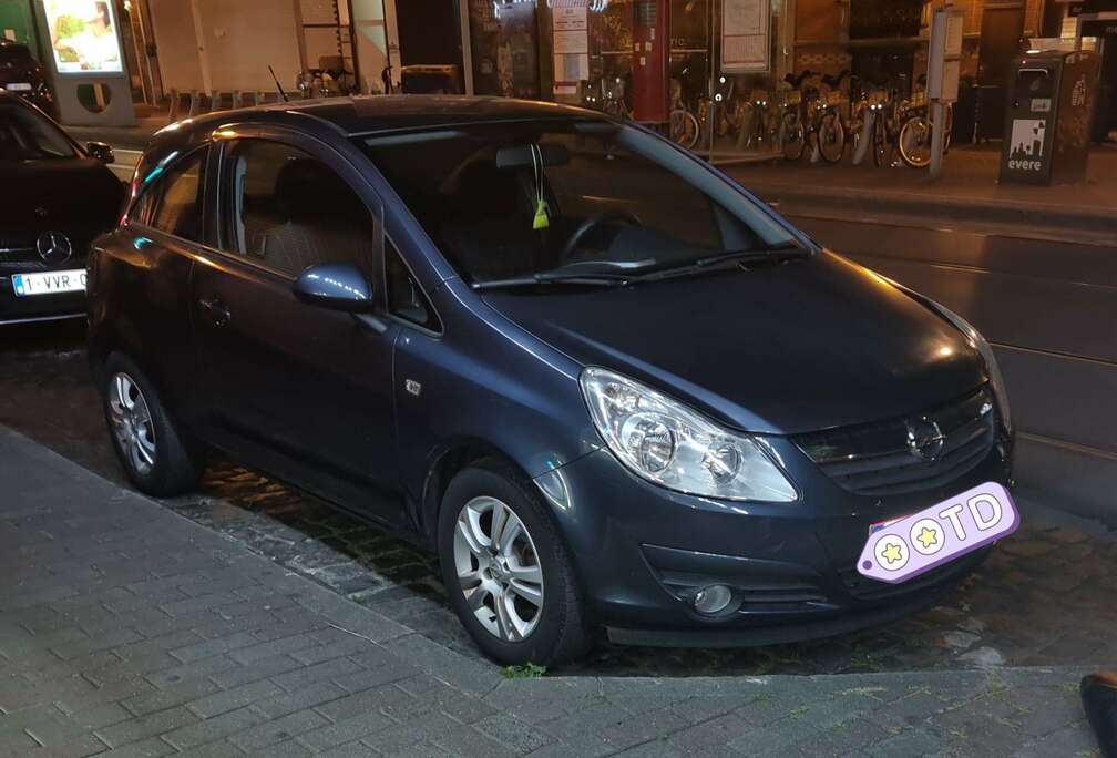 Opel Corsa 1.4i Cosmo