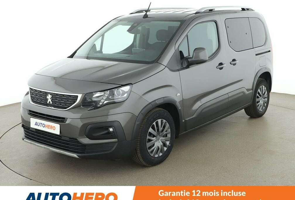 Peugeot 1.2 PureTech Allure L1
