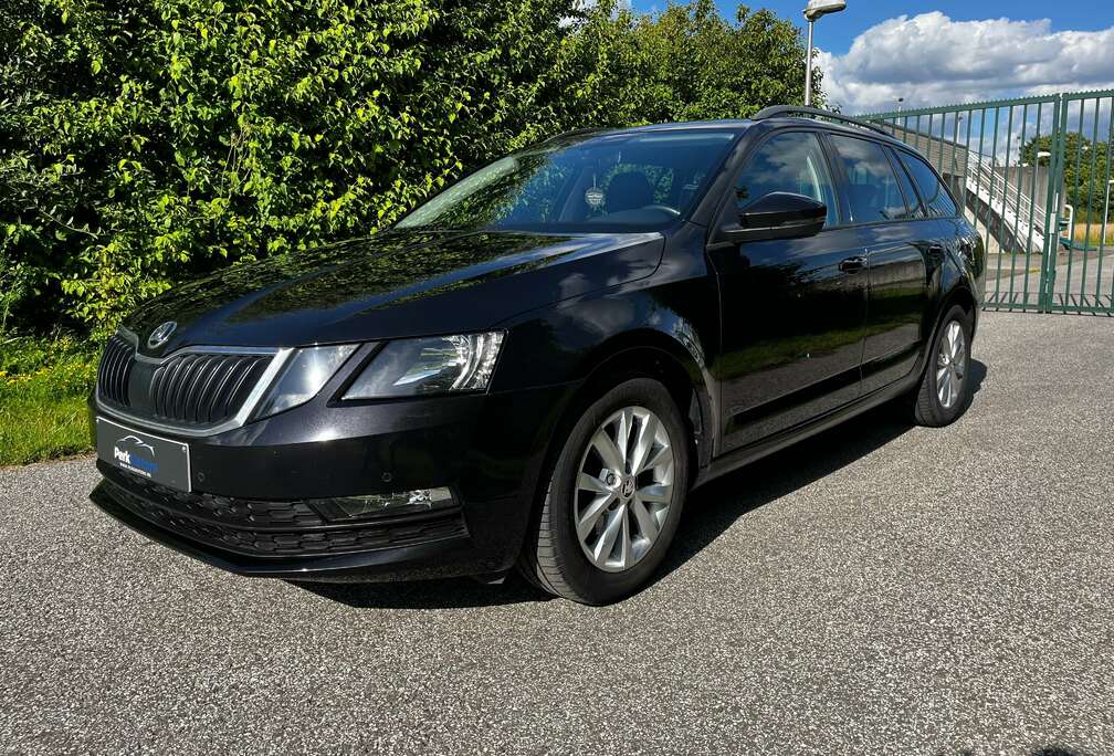 Skoda 1.6 TDi Ambition DSG-AppleCarPlay*DAB*Garantie*Ohb