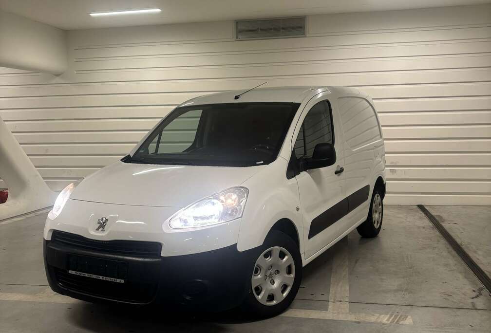 Peugeot 1.6 HDi L1H1 Confort 120