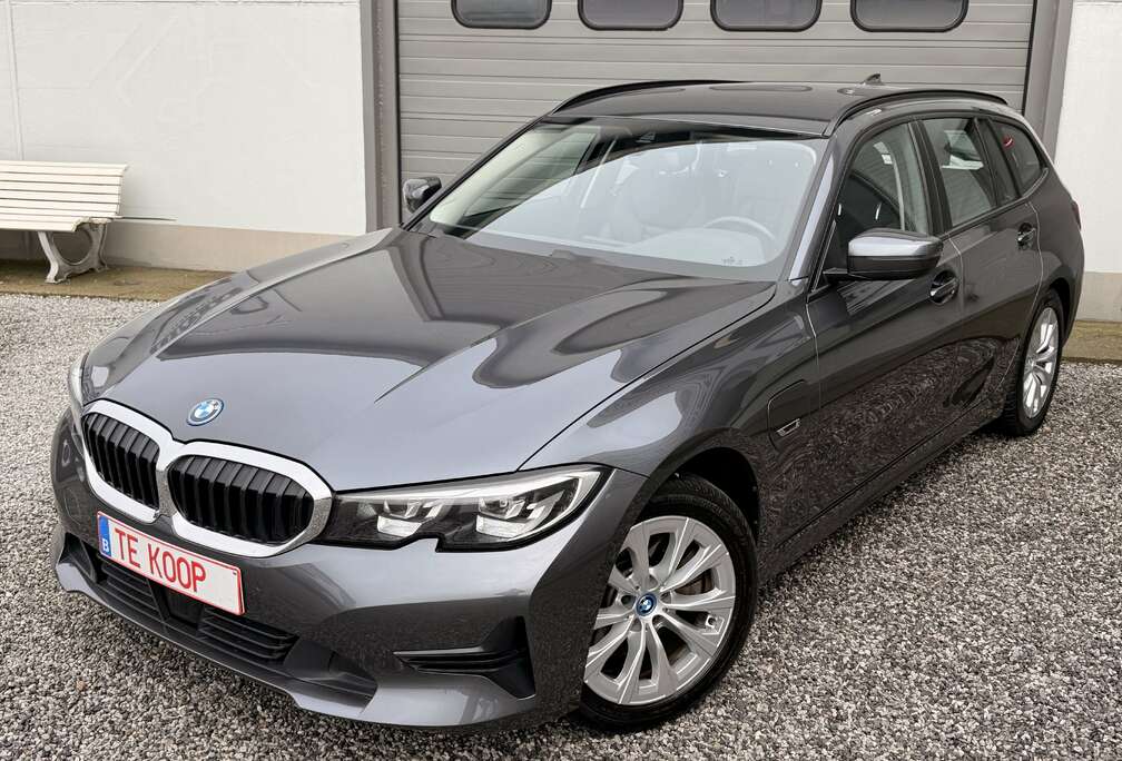 BMW e Touring / Vernasca Leder / Auto koffer / Camera
