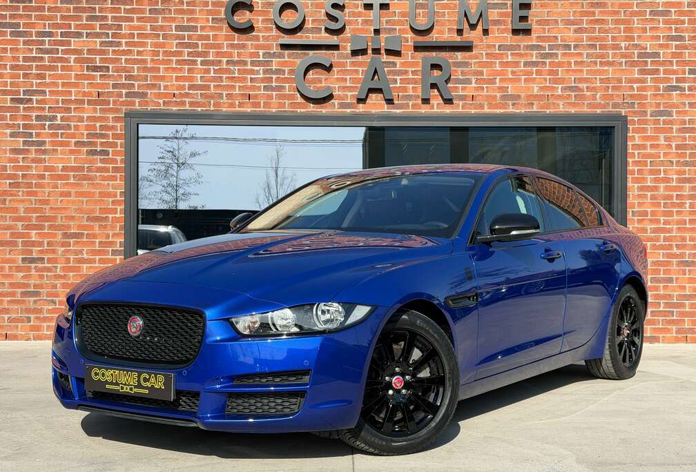 Jaguar XE 200ch - Caméra - Affichage tête haute -