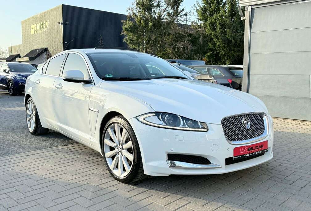 Jaguar XF 2.2d Luxury Face-lift 1j Garantie Nette Staat