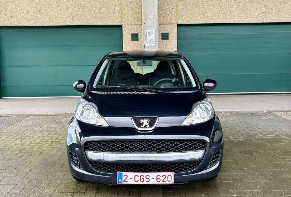 Peugeot 1.0 Ess 68cv  45.600 km