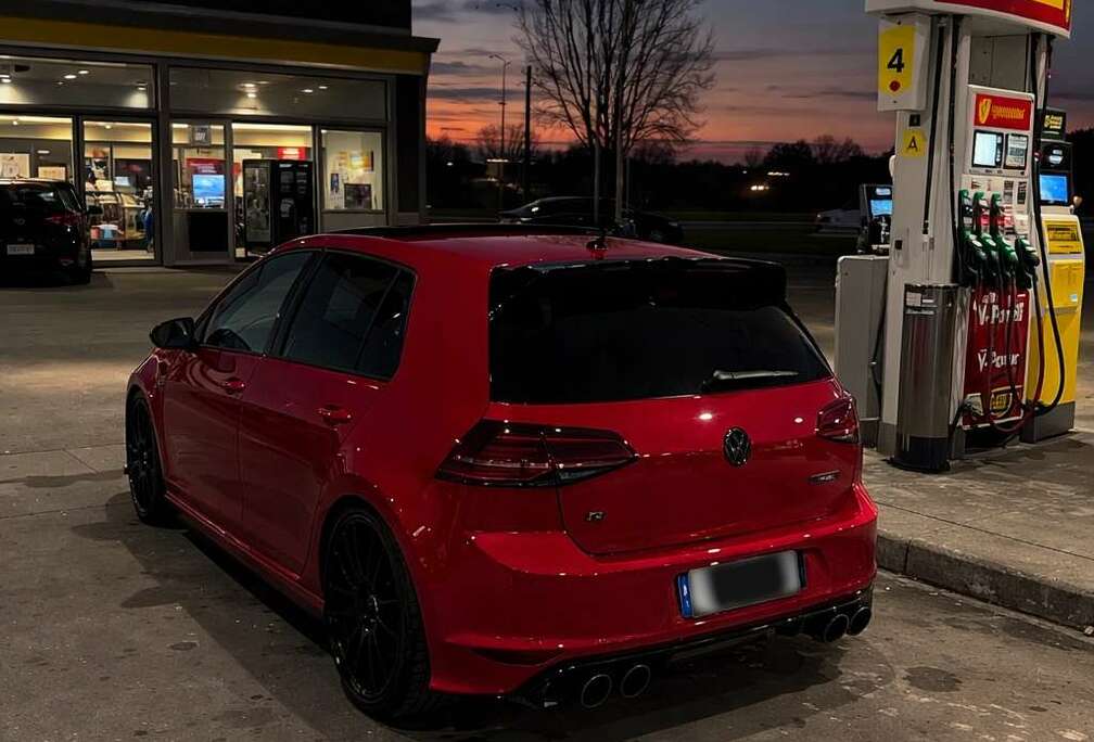 Volkswagen Golf 7R - Full Options