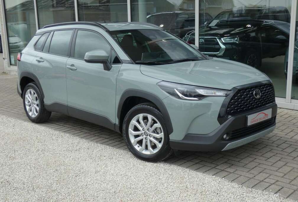 Toyota 1.8Hybrid 140PK Dodehoek+Parkeersensoren+Zetelverw