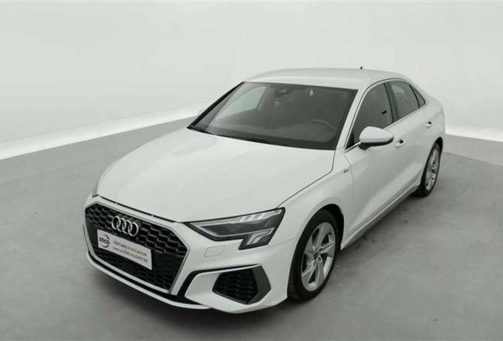 Audi 30 TFSI S-Line NAVI / CARPLAY / FULL LED