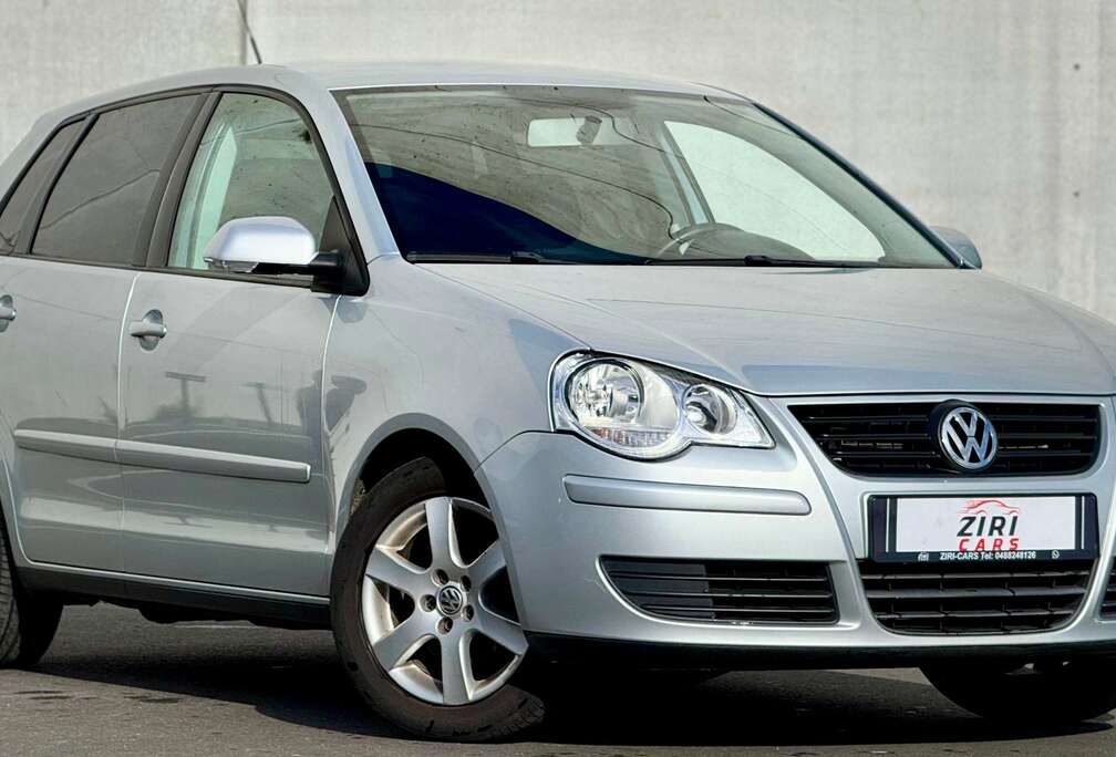 Volkswagen Polo 1.4i 16v Comfortline - Automaat - 52dkm - Full service