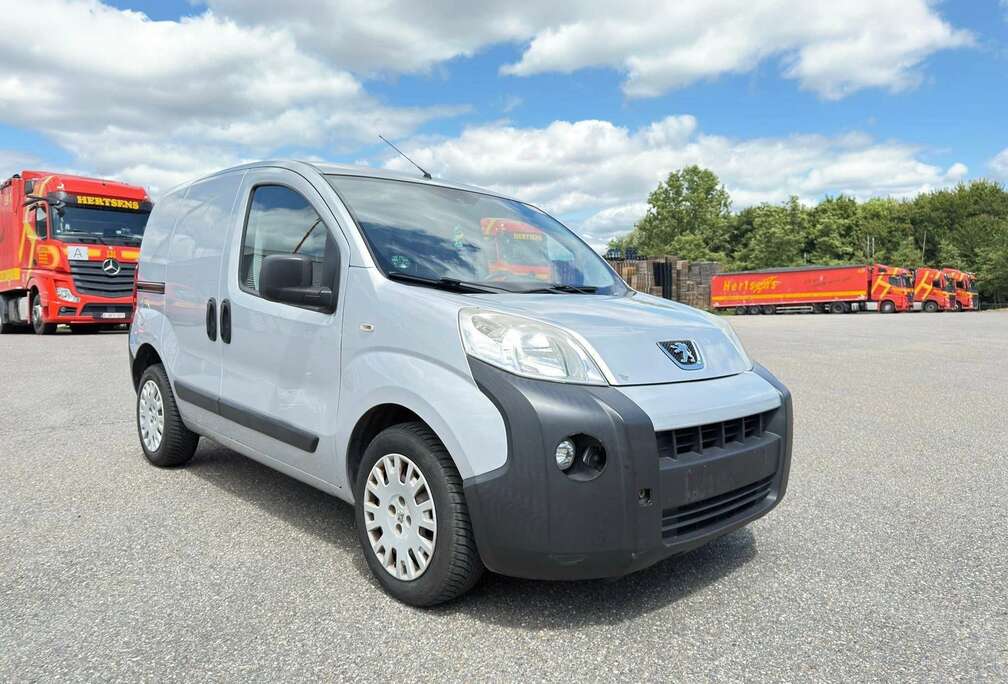 Peugeot 1.3 HDI / LICHTE VRACHT Automaat