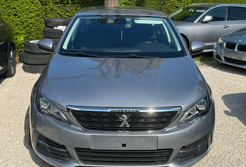 Peugeot SW 1.2i benzine - 2019 - Navi - GARANTIE