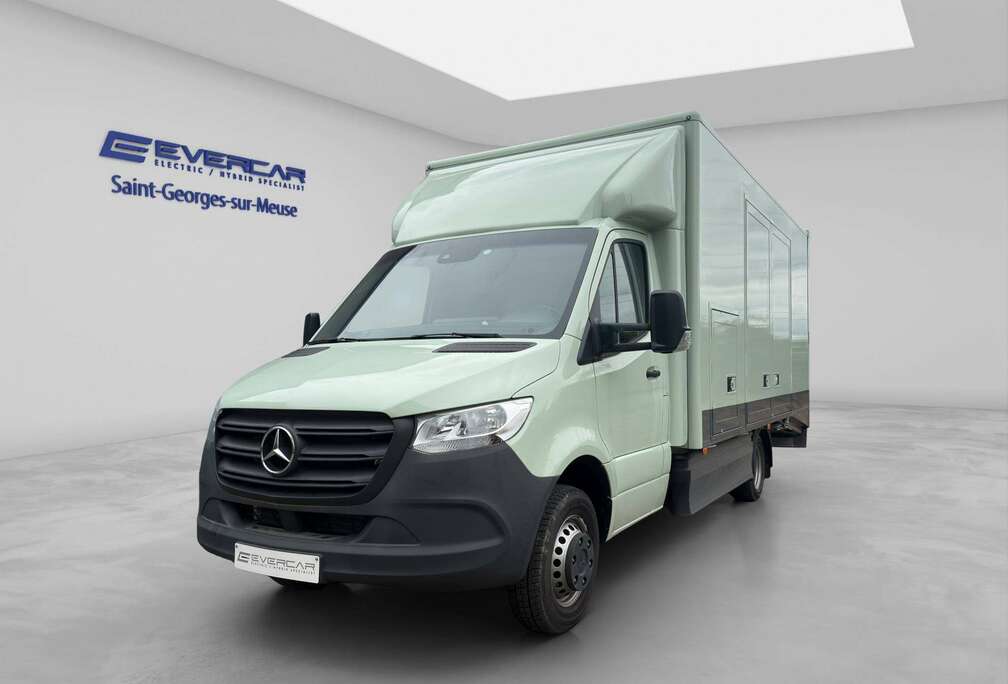 Mercedes-Benz 519 CDI Chassis-Cab COMEAR Body