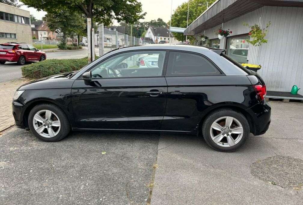 Audi A1 1.0 TFSI ultra Design