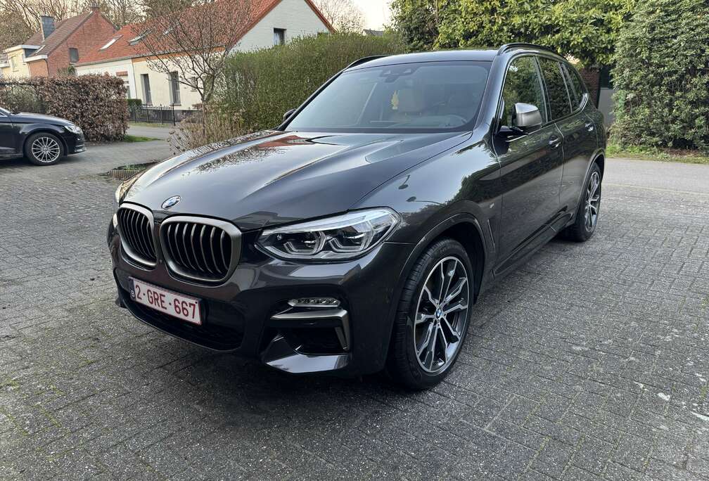 BMW M40i