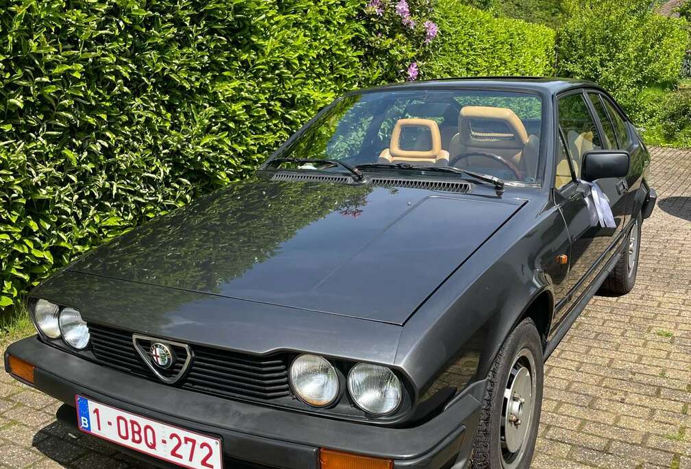 Alfa Romeo 2.0L