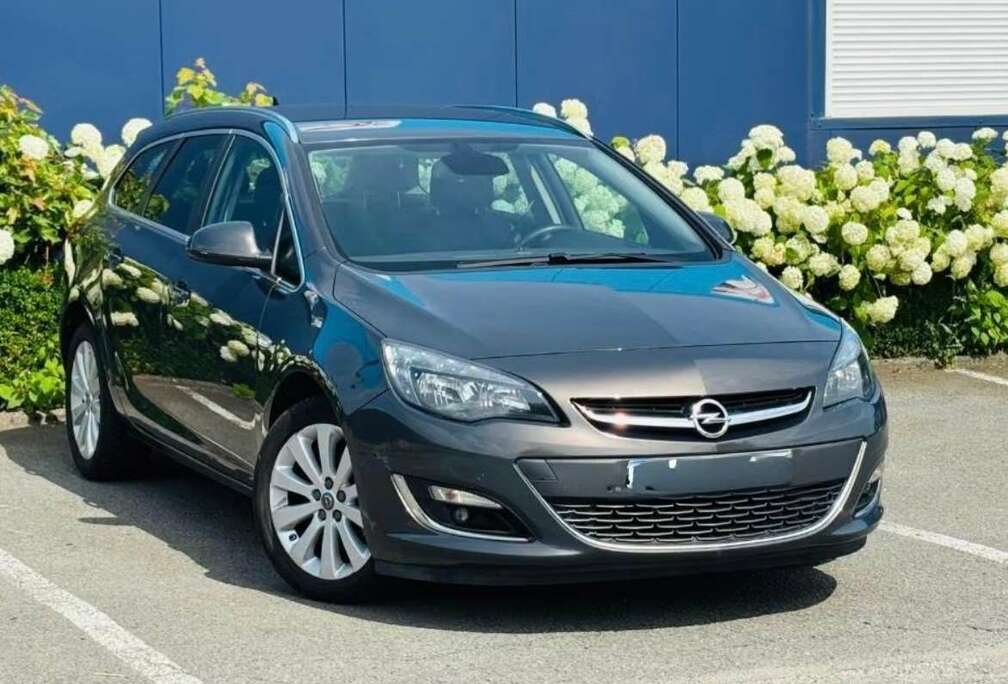 Opel Astra Sports Tourer 1.4 Turbo Ultimate Edition