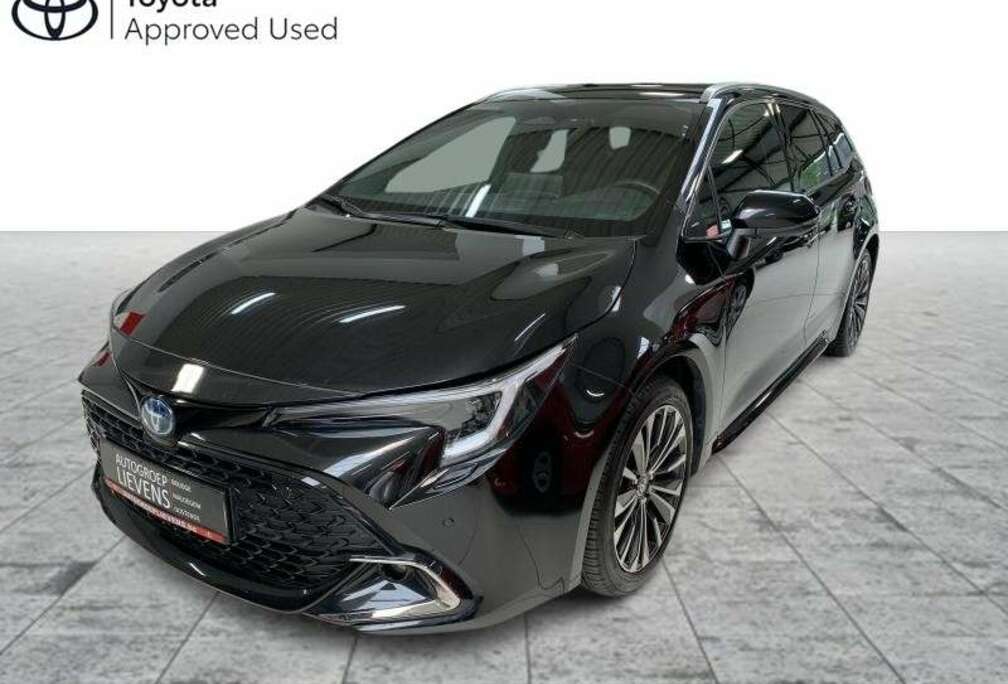 Toyota 1.8 HYBRID STYLE + TECH PACK