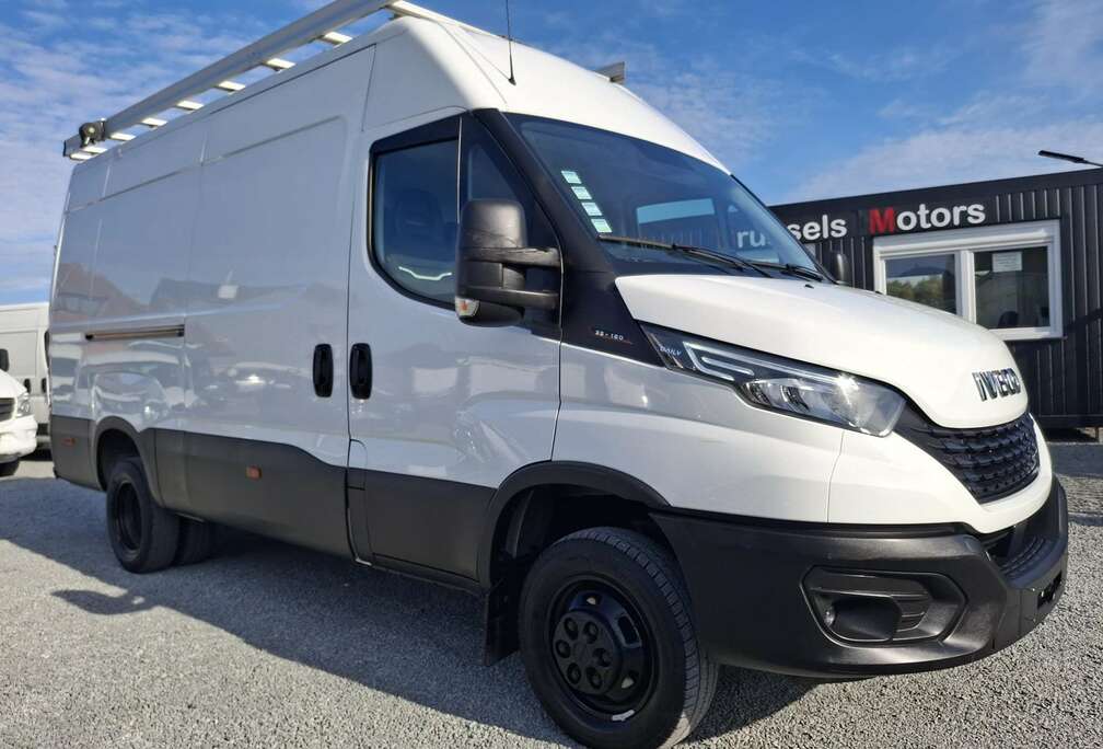 Iveco 35C18 3.0 masse tractable 3500kg