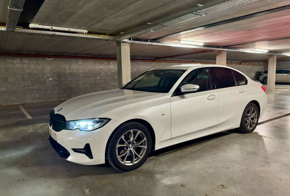 BMW 320i  Sport Line