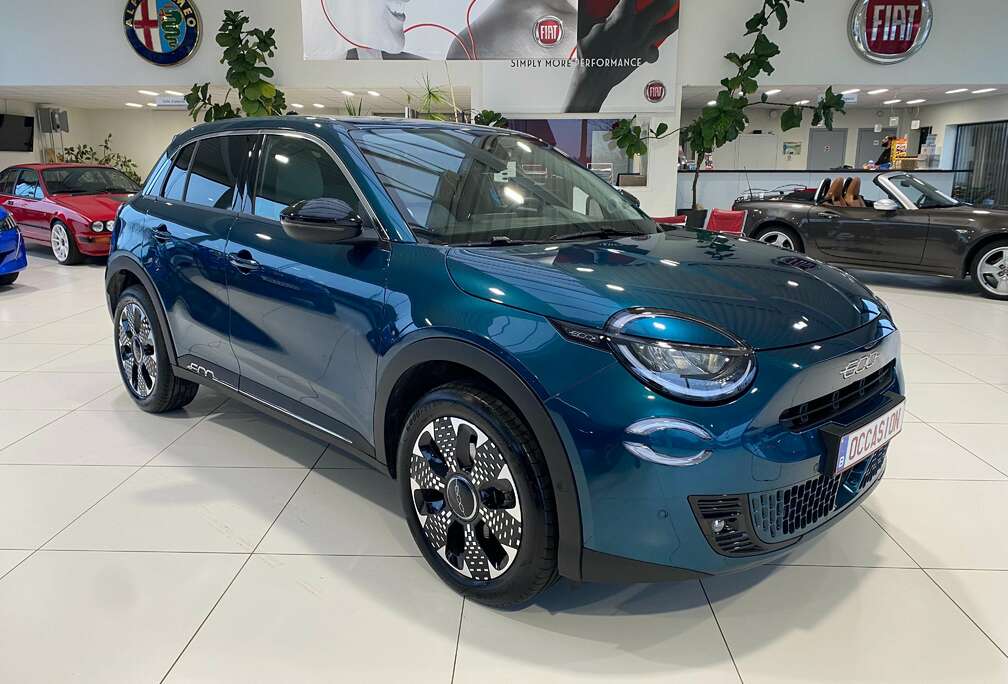 Fiat 600 1.2   LA PRIMA     Hybrid  DCT