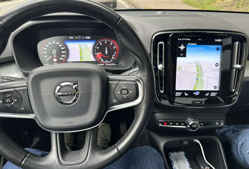 Volvo XC40 2.0 T5 AWD Momentum Geartronic