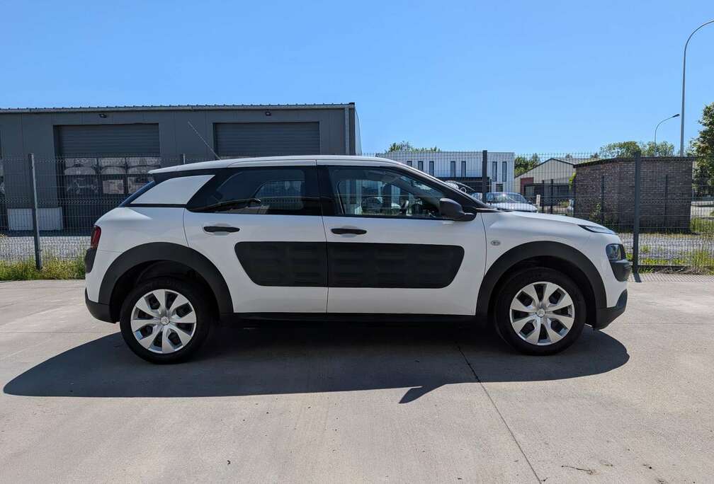 Citroen 1.2 essence prête à immatriculée