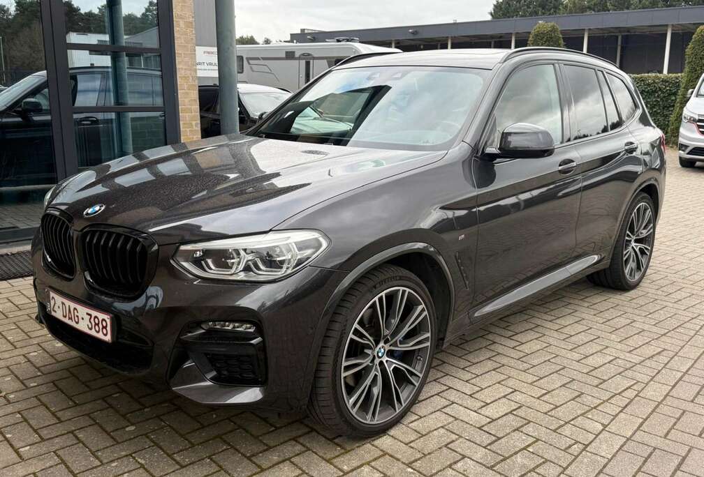 BMW M40i