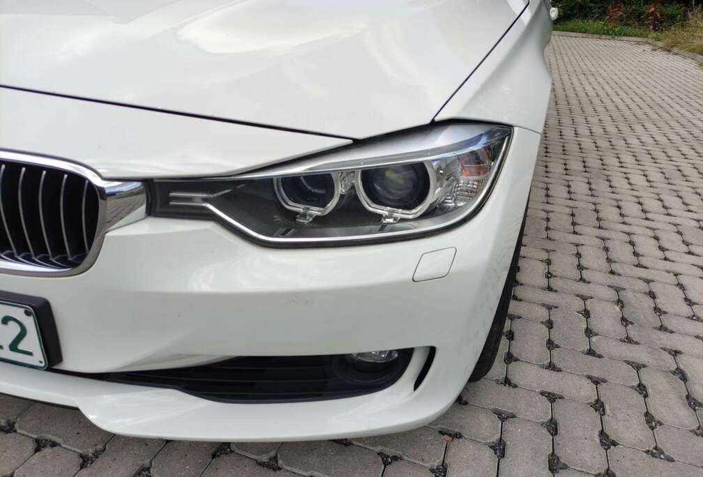 BMW 320i