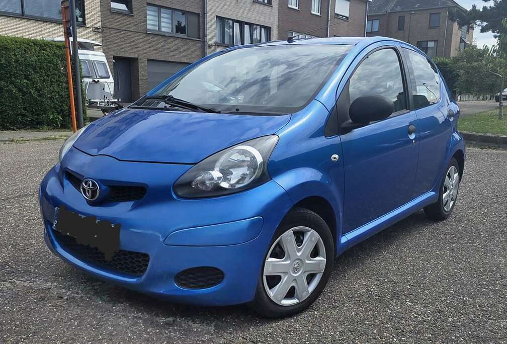 Toyota 1.0i VVT-i 1ER PROPRIÉTAIRE PRÊTE A IMMATRICULER