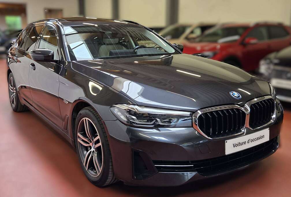 BMW eA HYBRID (204cv) + TOIT PANO + CUIR + LED + CAM + Garantie