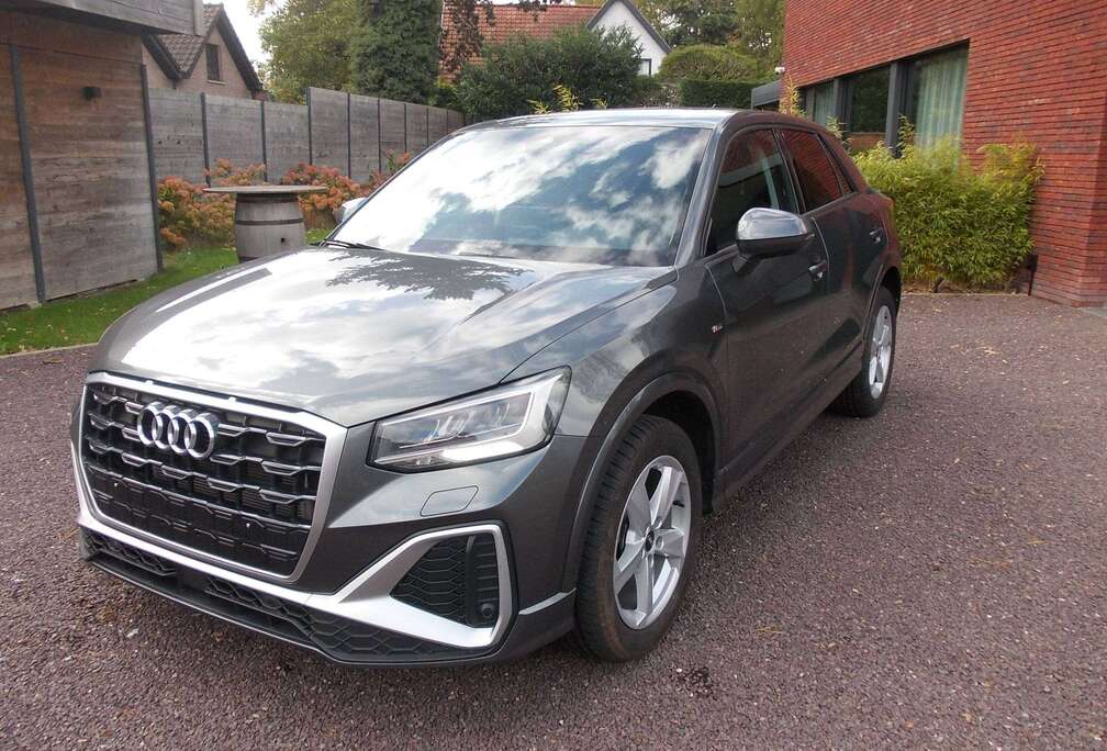 Audi Q2 35 TFSI 150PK S-tronic S-Line LEDER-CAMERA-CAPLAY-ZETELVERW.-DAB-VIRTUAL....