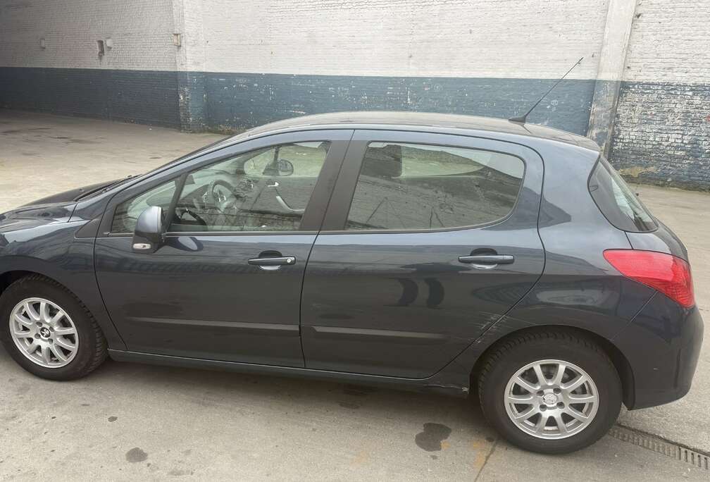 Peugeot 308 1.4i Access