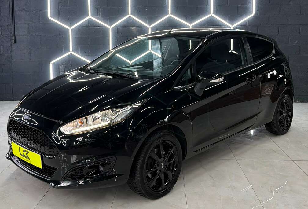 Ford Full black